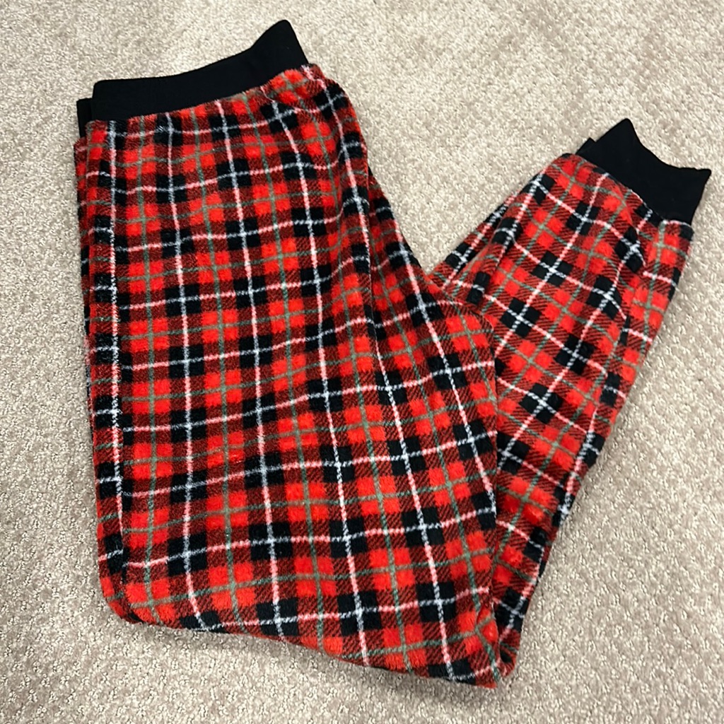 Pillow Talk Size Medium Fleece Pajama Pants Plaid